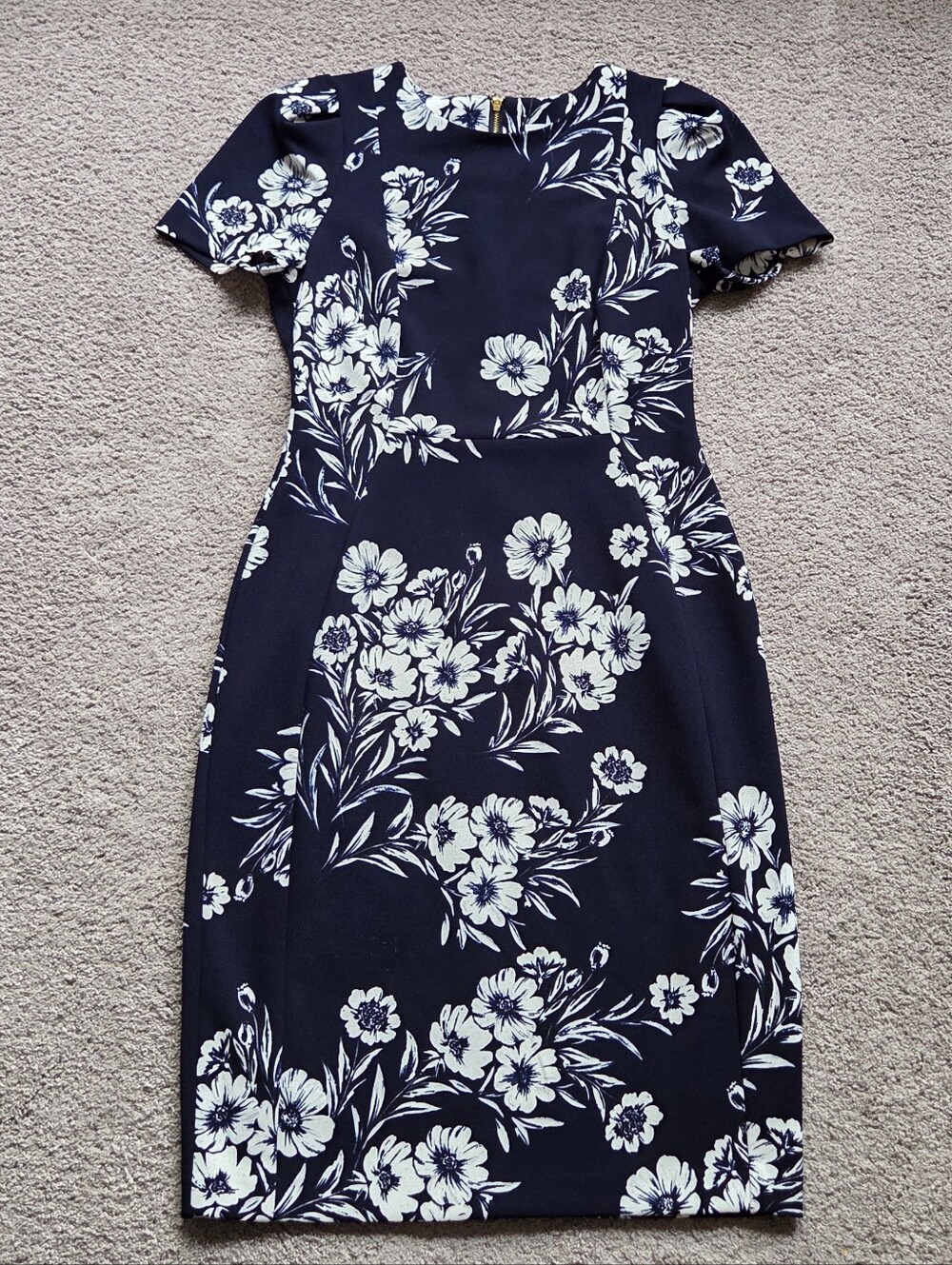Calvin Klein Women's Navy Blue Floral Sheath Dress, Size 6 Feminine Polished